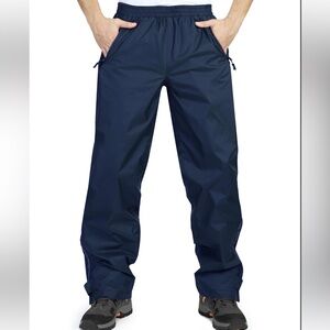 33,000 ft Mens Short Black Short Breathable Rain Nylon Pants NWT NEW Medium